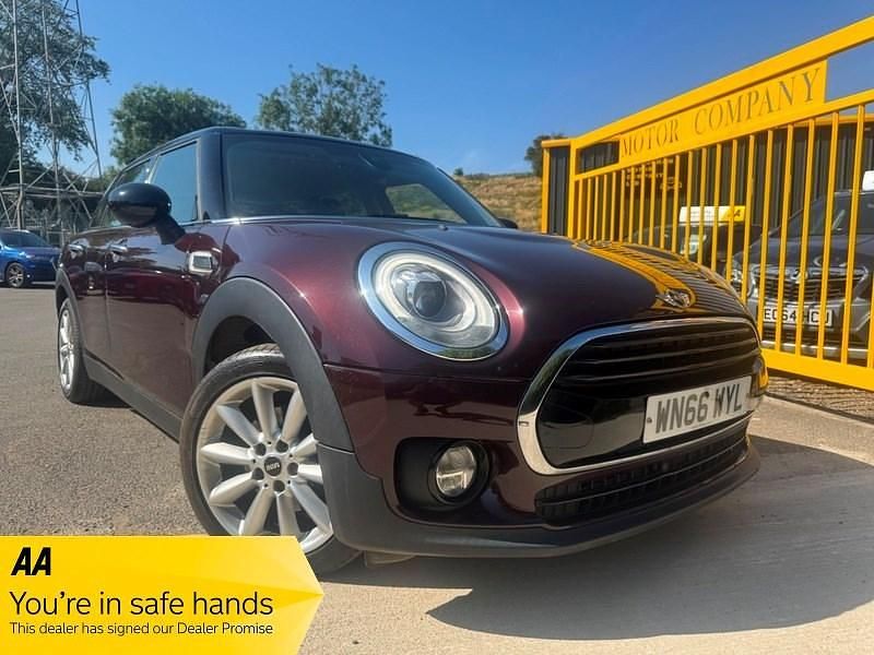 Maroon Used 2016 Mini Cooper D Clubman Estate | £7,499 (Fair price) - Image 1/4