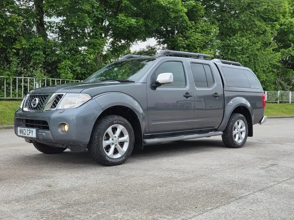 Used Nissan Navara Tekna 2012 Grey Pickup