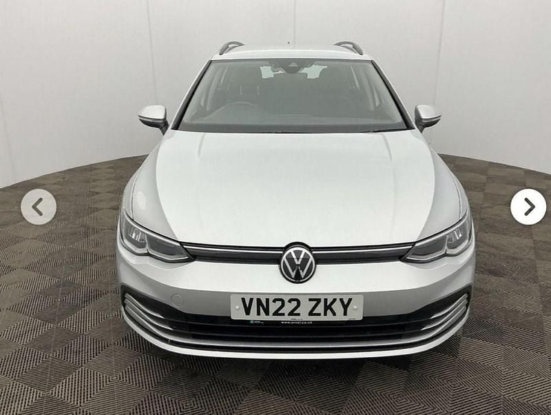 Used VW Golf VIII Life 115 HP (84 kW) 2022 Silver Estate