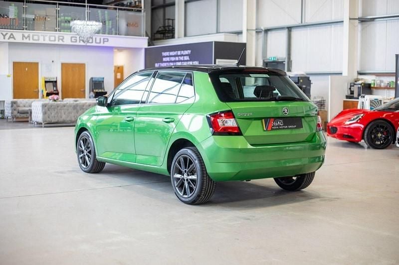 Used Skoda Fabia Colour Edition 90 HP (66 kW) 2016 Green Hatchback