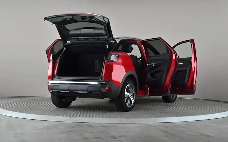 Used Peugeot 3008 Allure+ 136 HP (100 kW) 2023 Red SUV