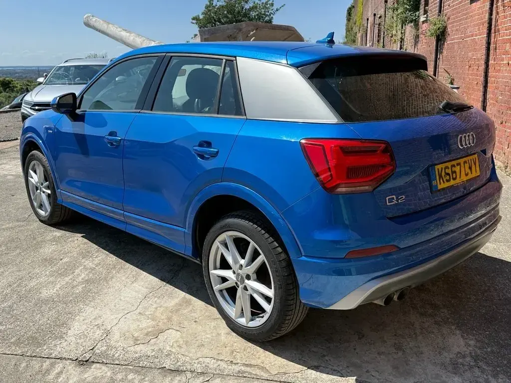 Used Audi Q2 S-Line 150 HP (110 kW) 2018 Blue SUV