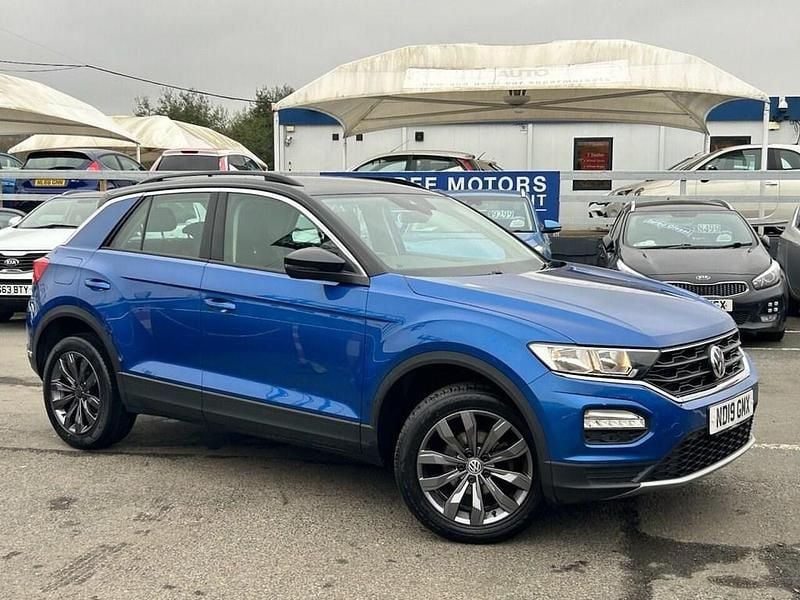 Blue Used 2019 VW T-Roc SE SUV | £14,734 (Fair price) - Image 1/4