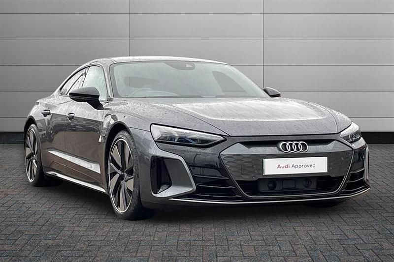 Daytona grey Used 2021 Audi e-tron GT quattro Comfort Sedan | £40,395 (Fair price) - Image 1/4