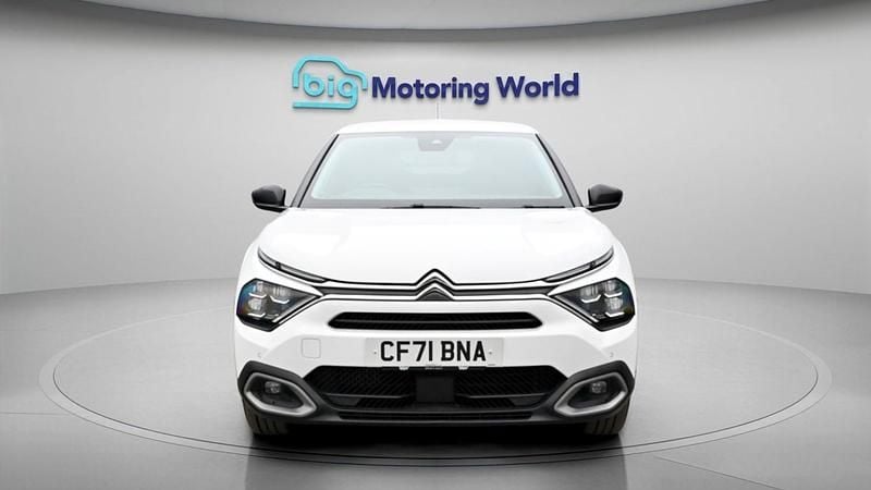 Used Citroën C4 PureTech 2021 White Hatchback