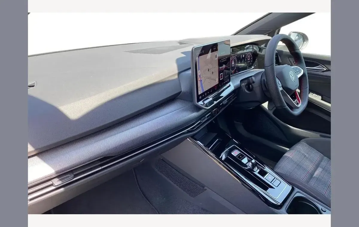 New VW Golf VIII GTI 265 HP (194 kW) 2026 White Hatchback
