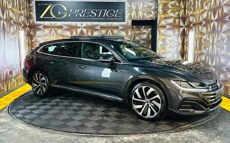Begagnad VW Arteon R-line 190 HK (139 kW) 2024 Kombi