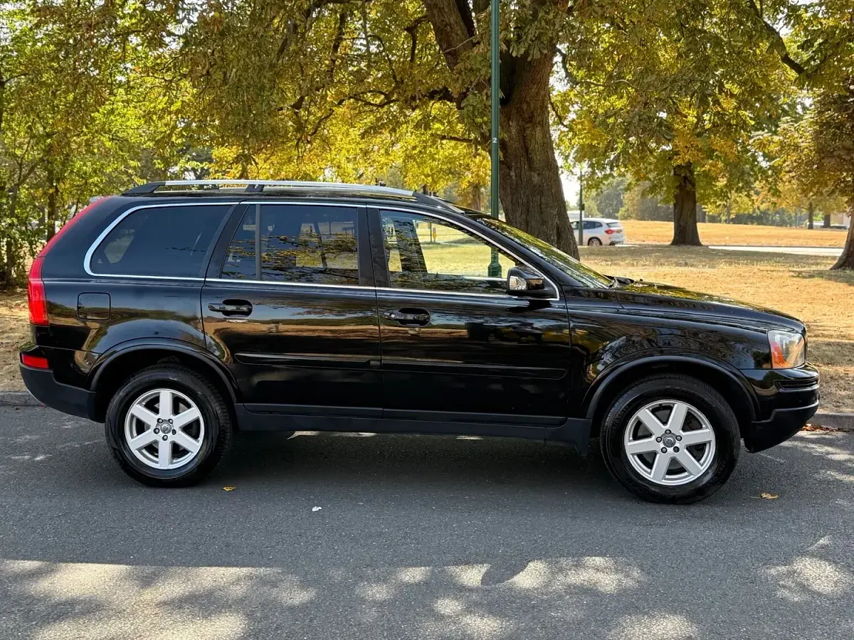 Used Volvo XC90 182 HP (133 kW) 2010 Black SUV