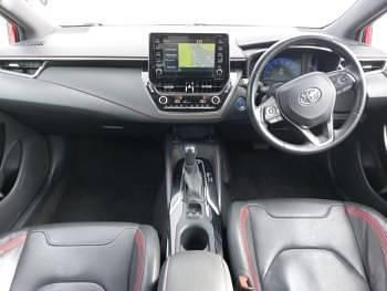 Usado Toyota Corolla 184 HP (135 kW) 2020 Vermelho Carrinha