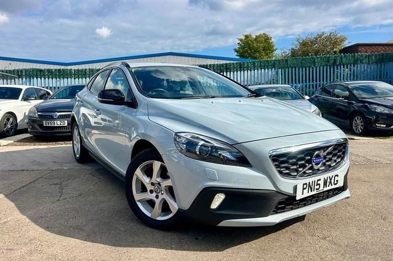 Blue Used 2015 Volvo V40 CC Estate | £6,995 (Fair price) - Image 1/1