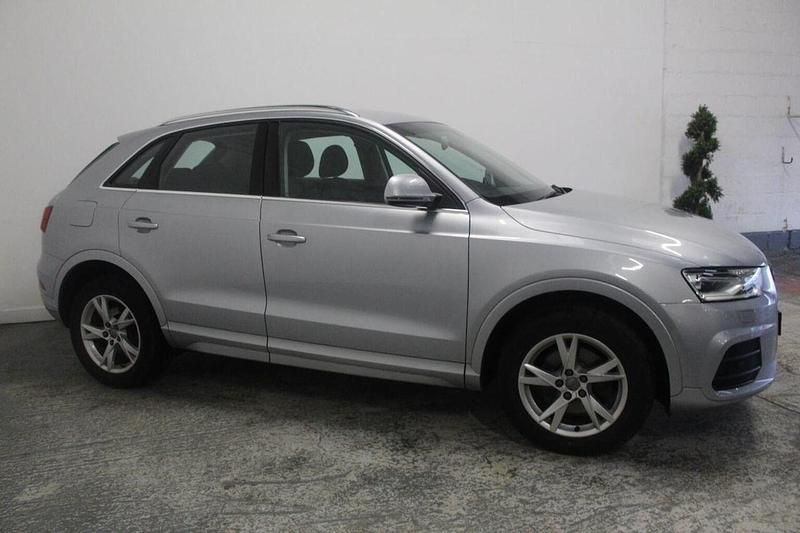 Used Audi Q3 Comfort 184 HP (135 kW) 2015 Silver SUV