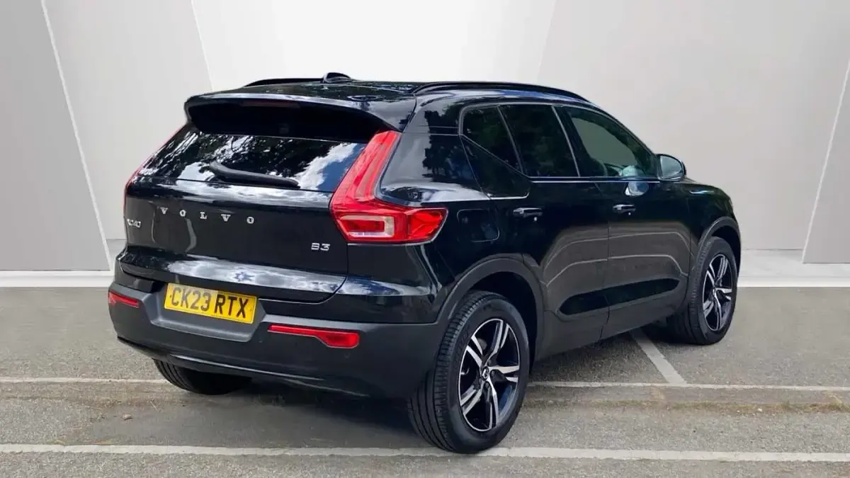 Used Volvo XC40 Plus 163 HP (119 kW) 2023 SUV