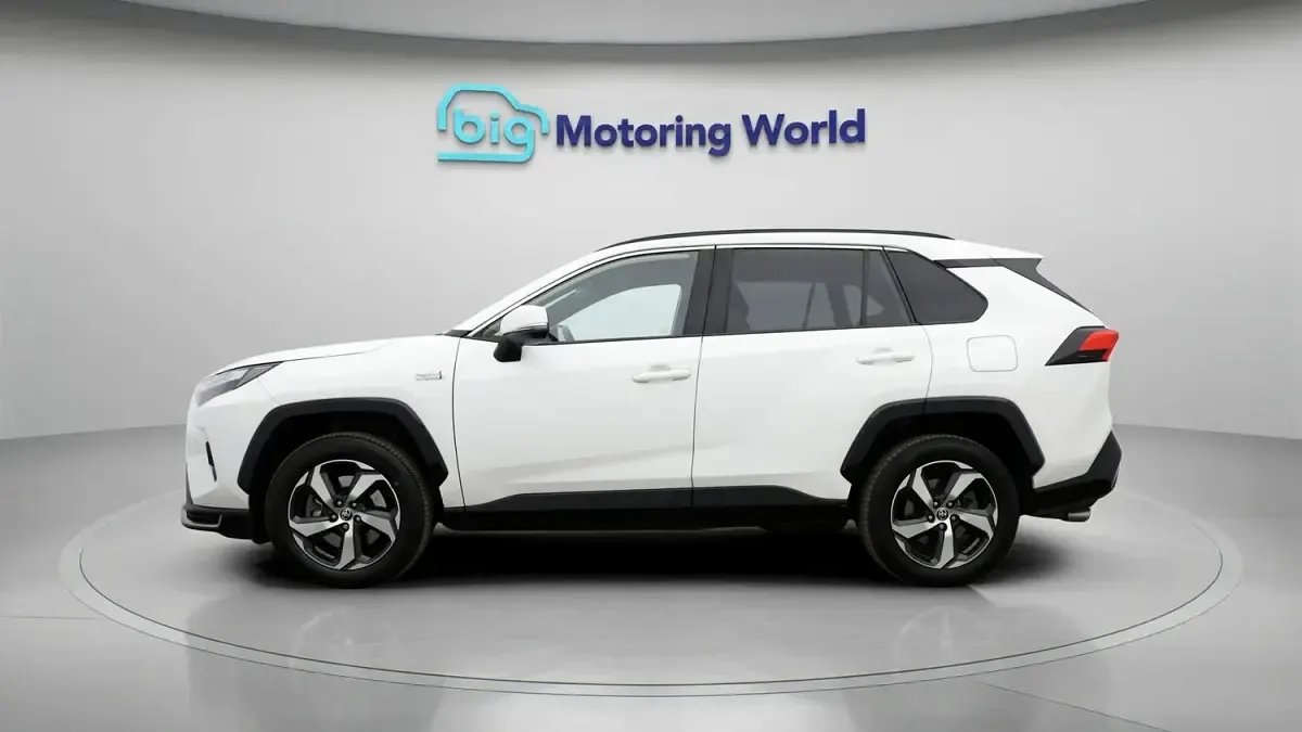 Used Toyota RAV4 Design 2024 White SUV