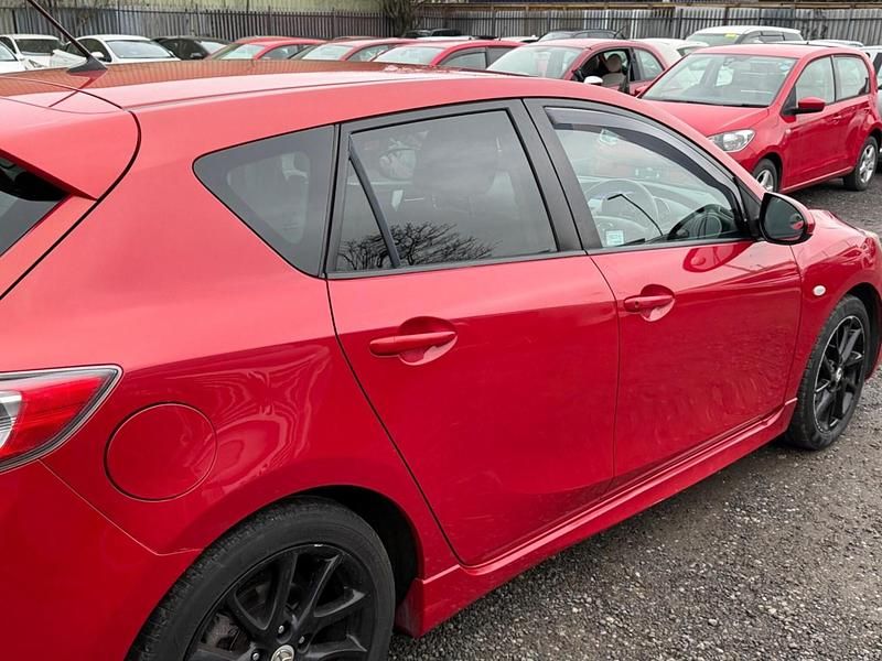 Begagnad Mazda 3 Inclusive 115 HK (84 kW) 2012 Röd Halvkombi