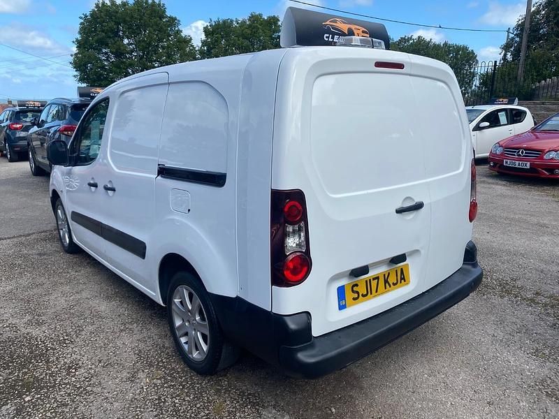 Używany Citroën Berlingo 2017 Biały Minivan