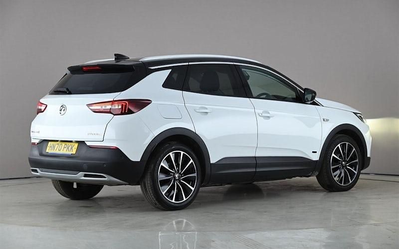 Used Vauxhall Grandland X Ultimate 300 HP (220 kW) 2020 White SUV