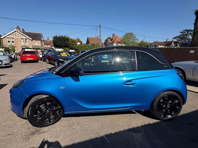 Second-hand Vauxhall Adam 70 CP (51 kW) 2017 Albastru Hatchback