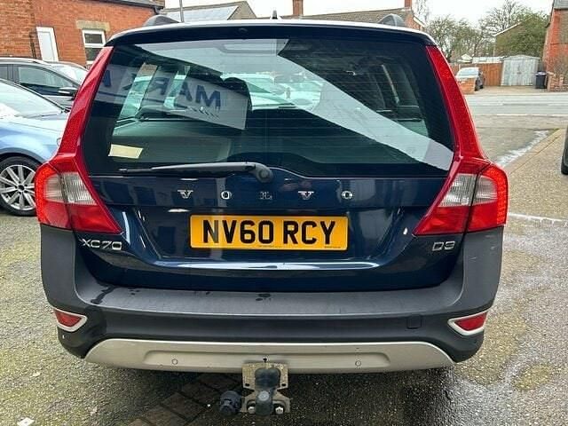 Used Volvo XC70 SE Lux 163 HP (119 kW) 2011 Blue Estate