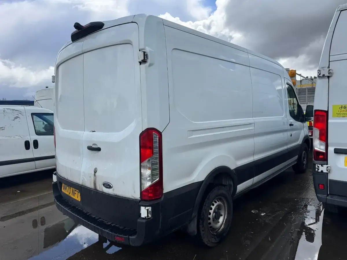 Used Ford Transit 130 HP (95 kW) 2021 White Van