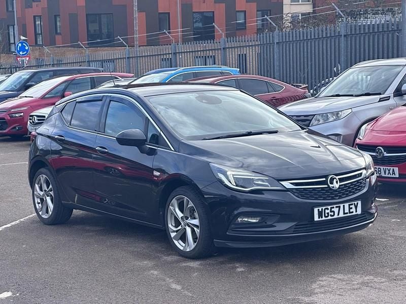 Used Vauxhall Astra SRi 150 HP (110 kW) 2016 Black Hatchback