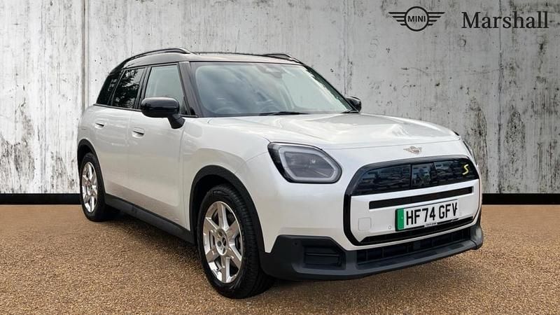 Nanuq white Used 2024 Mini Countryman Classic SUV | £31,787 (Super price) - Image 1/4