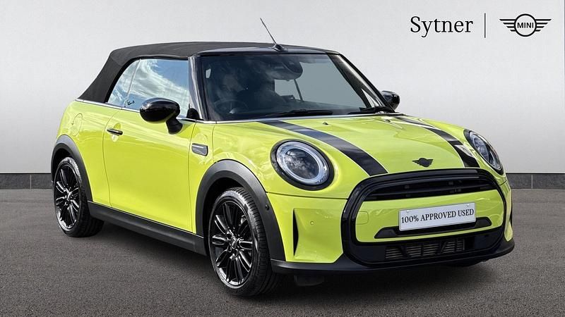 Used Mini Cooper Exclusive 134 HP (98 kW) 2022 Yellow Hatchback