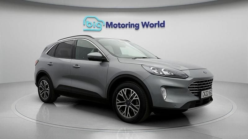 Used 2022 Ford Kuga Titanium SUV | £15,300 (Super price) - Image 1/4