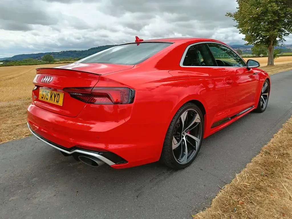 Used Audi RS5 Comfort 450 HP (330 kW) 2017 Red Coupe