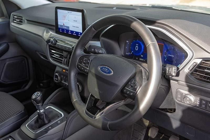 Used Ford Kuga Titanium 150 HP (110 kW) 2021 Silver SUV