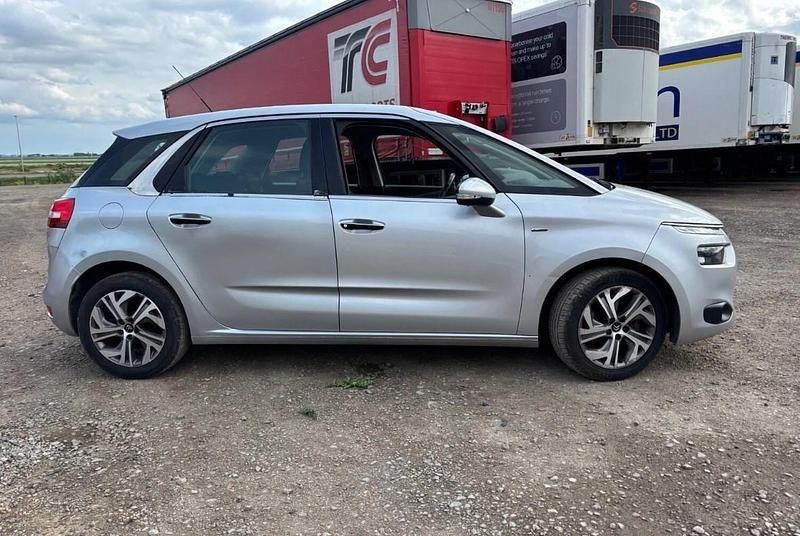 Used Citroën C4 Picasso Exclusive 2015 Silver MPV