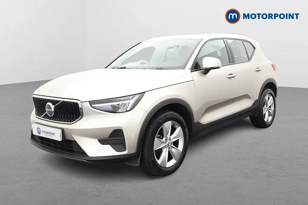 Używany Volvo XC40 Core 2024 Złoty SUV