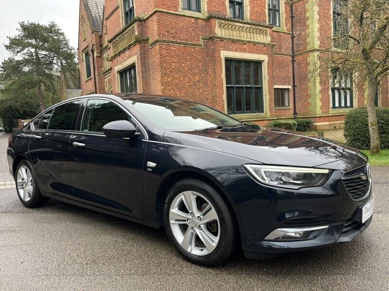 Blue Used 2018 Vauxhall Insignia Sport Hatchback | £9,232 (A bit pricey) - Image 1/4