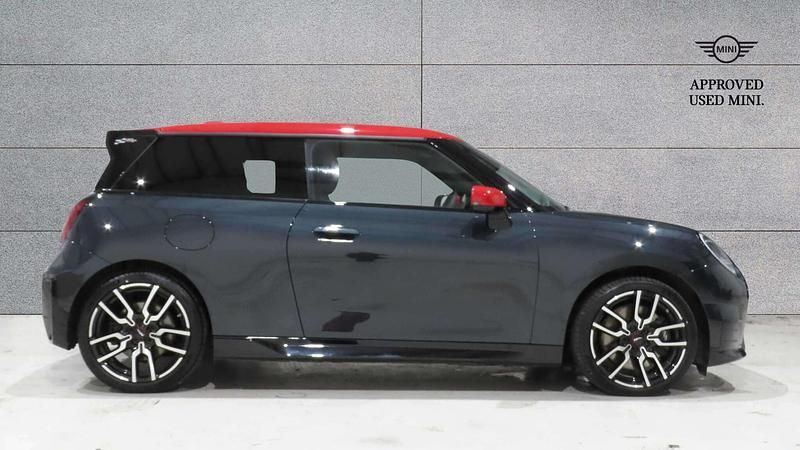 Used Mini Cooper Hatch 133 kW (181 HP) 2025 Grey Hatchback