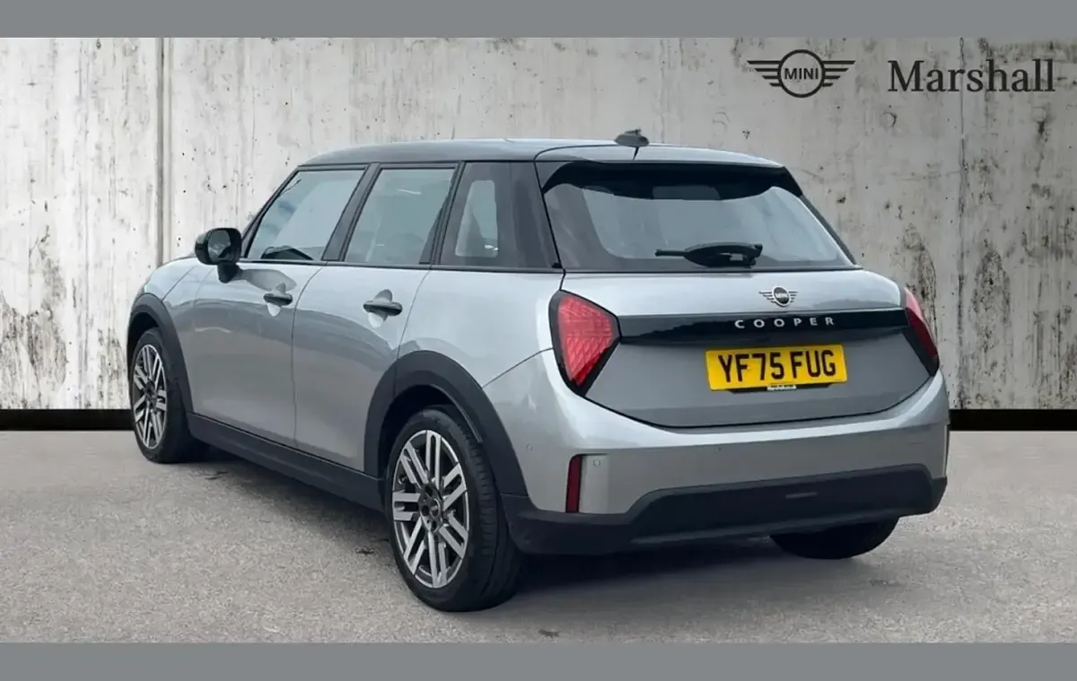 Used Mini Cooper Classic 114 kW (156 HP) 2025 Melting silver iii Hatchback