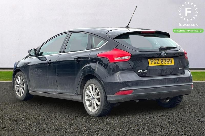 Used Ford Focus Titanium 101 HP (74 kW) 2017 Black Hatchback