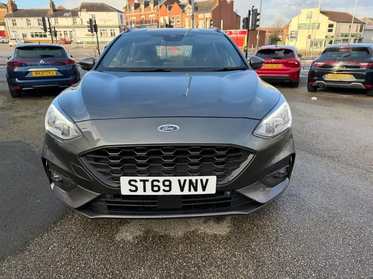 Usado Ford Focus ST-Line 2019 Cinzento Carrinha