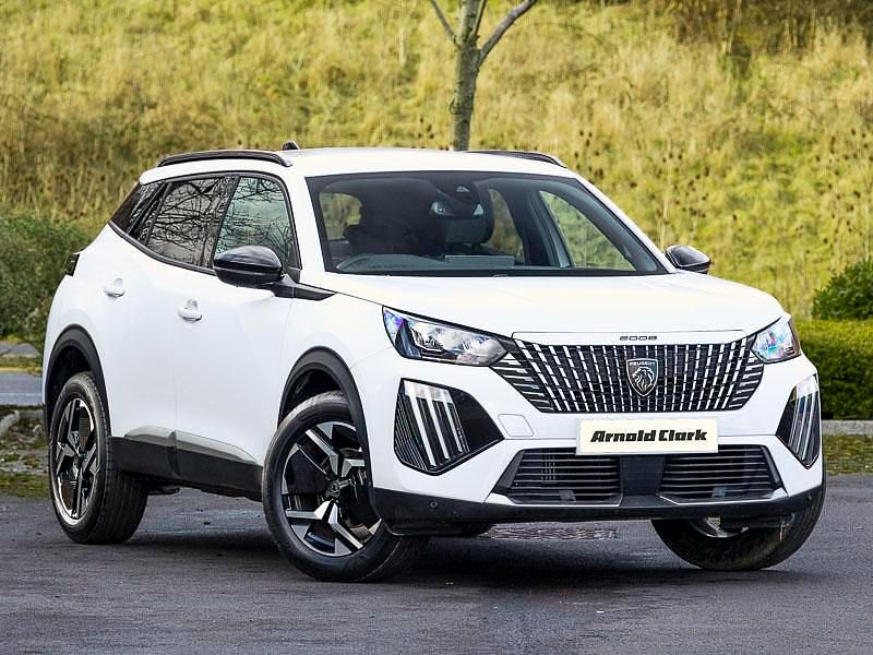 White New 2025 Peugeot 2008 Allure SUV | £22,998 (Good price) - Image 1/4