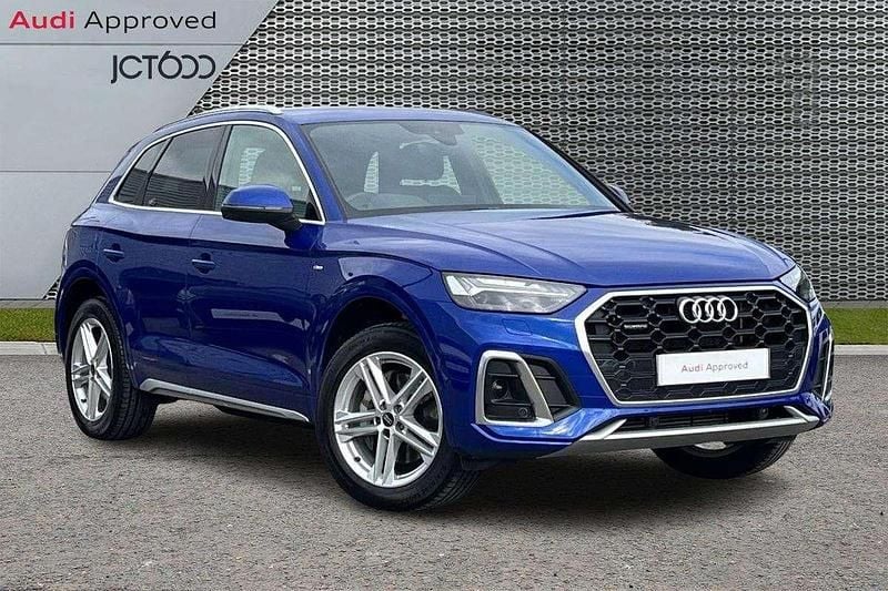 Blue Used 2025 Audi Q5 S-Line SUV | £38,935 (Fair price) - Image 1/4