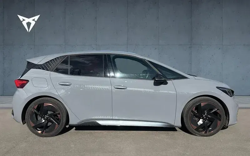 Usado Cupra Born e-Boost 169 kW (230 CV) 2024 Utilitario