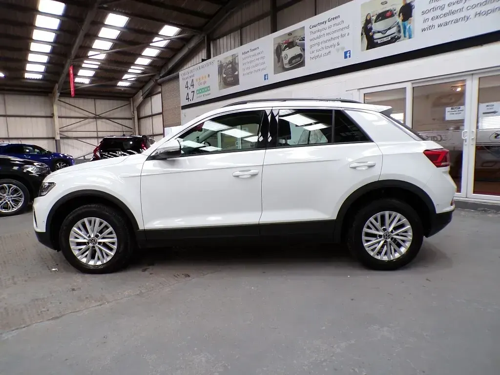 Begagnad VW T-Roc Life 150 HK (110 kW) 2023 Vit SUV