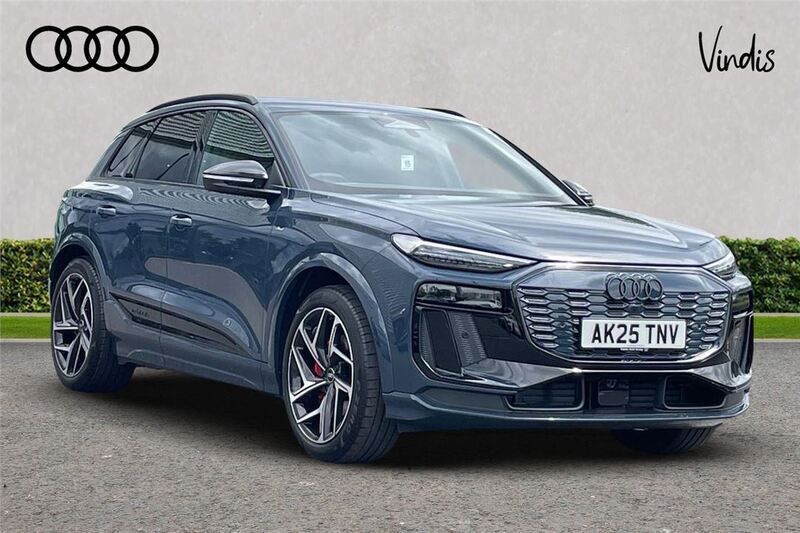 Blue Used 2025 Audi Q6 e-tron Performance SUV | £64,800 (Fair price) - Image 1/4