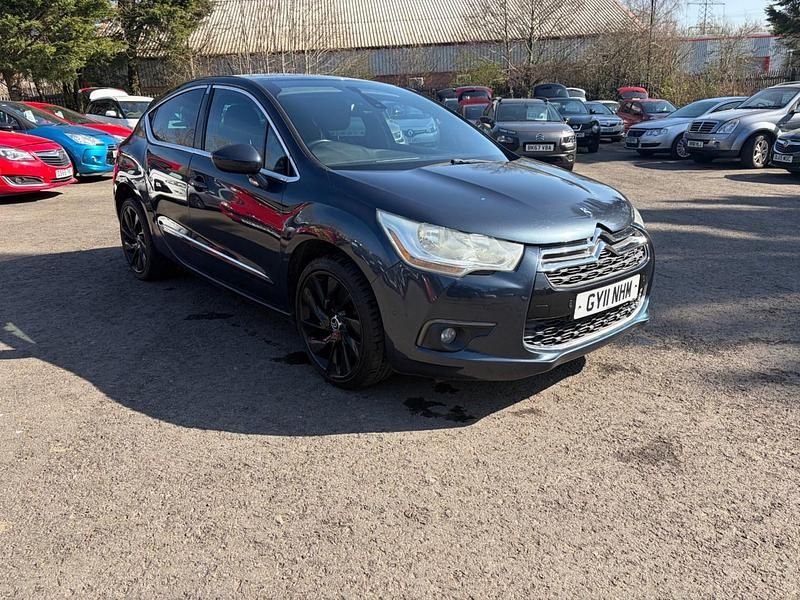 Używany Citroën DS4 200 KM (147 kW) 2011 Niebieski Hatchback