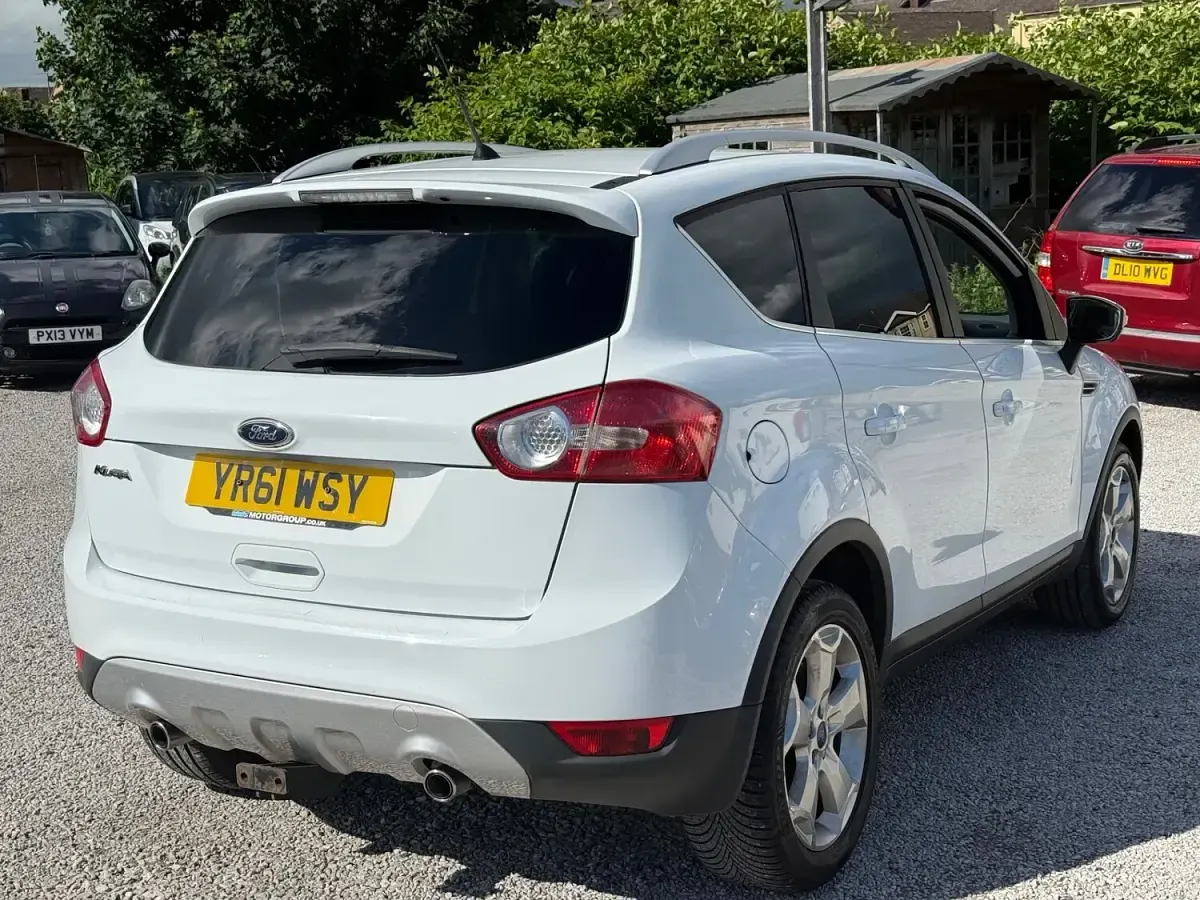 Used Ford Kuga Titanium 140 HP (102 kW) 2011 White SUV