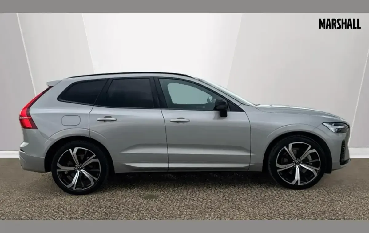 Used Volvo XC60 R-Design Pro 390 HP (286 kW) 2021 Silver SUV