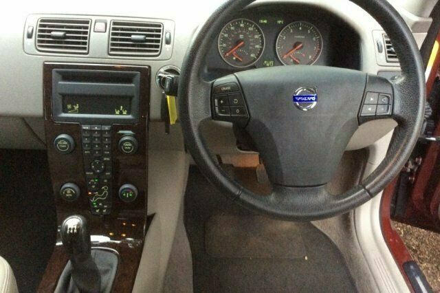 Used Volvo V50 125 HP (91 kW) 2006 Estate