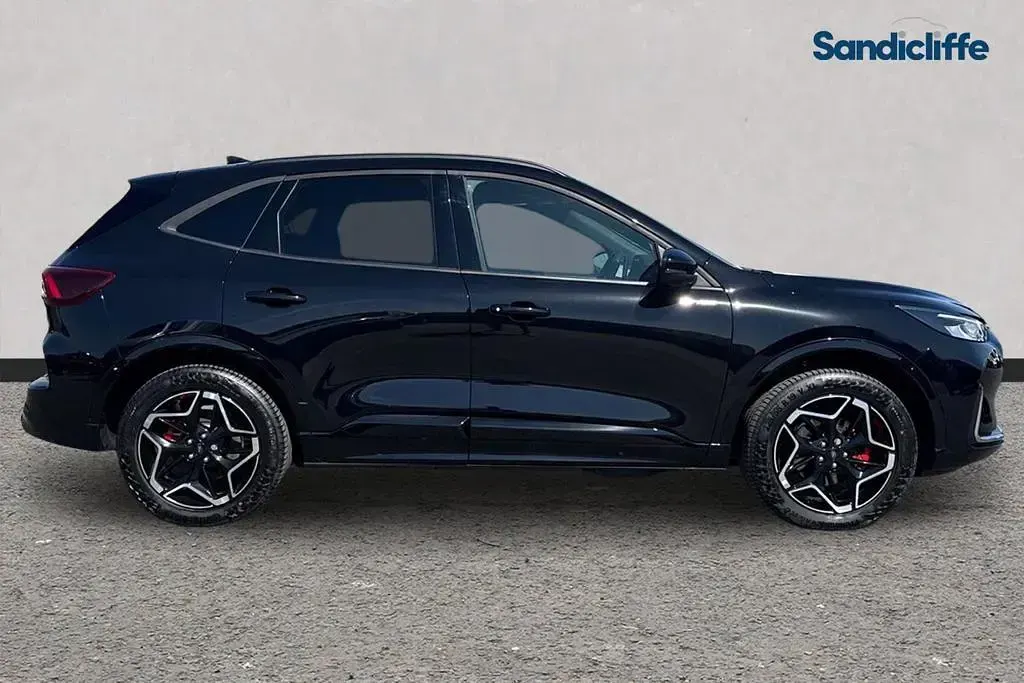 New Ford Kuga ST-Line X 243 HP (178 kW) 2026 Black SUV
