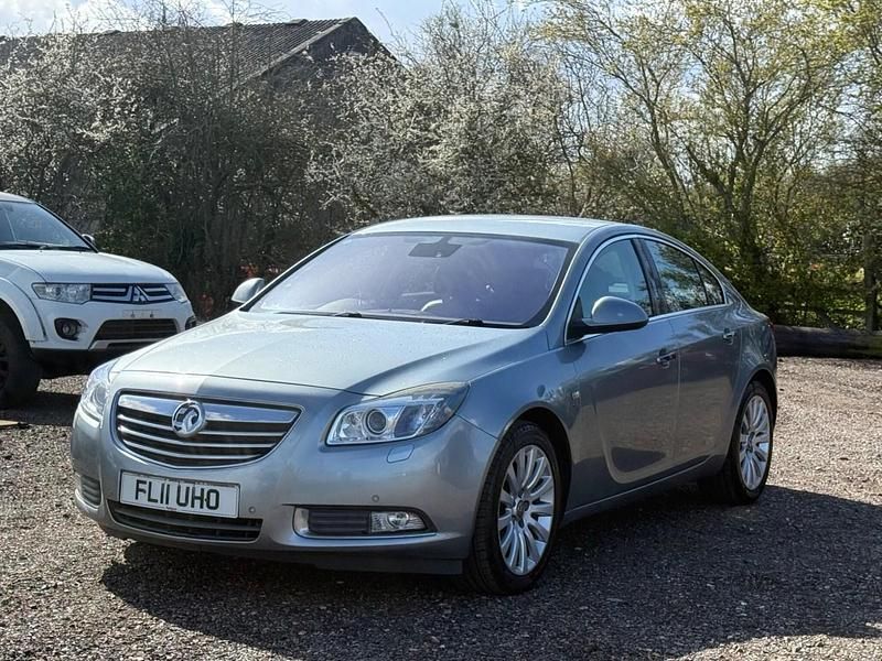 Used Vauxhall Insignia Elite 160 HP (117 kW) 2011 Silver Hatchback