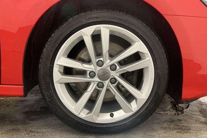 Usado Audi A3 Sport 148 HP (108 kW) 2020 Vermelho Sedan