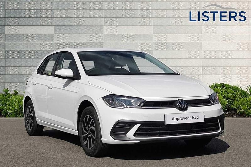 Pure white New 2025 VW Polo Life Hatchback | £20,490 (A bit pricey) - Image 1/4