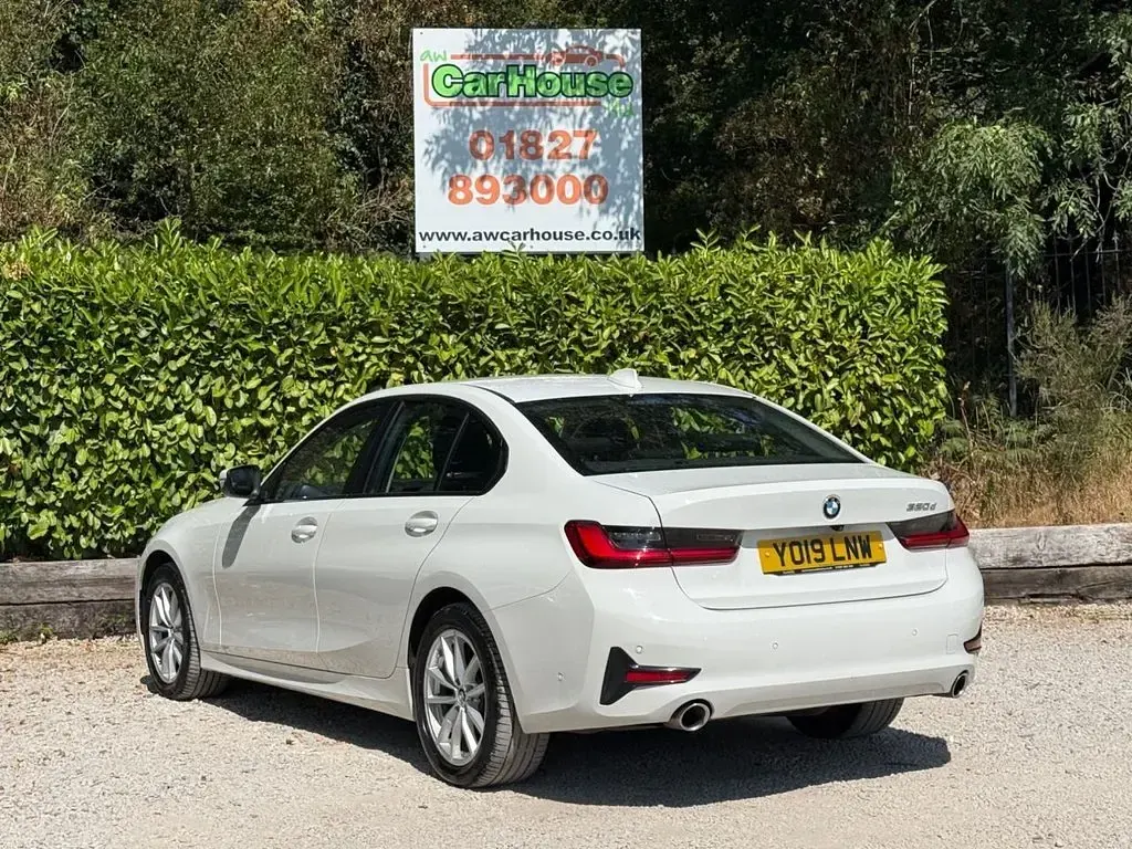 Used BMW 320 Comfort Edition 2019 White Sedan